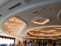 -白金汉爵大酒店-24小时餐厅