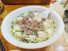 -上海特色小笼店(铁岭路90弄小区店)