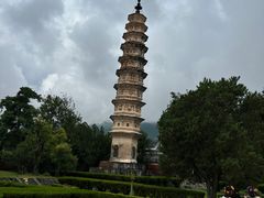 -三塔倒影公园