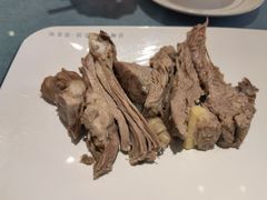 手抓羊肉-青海名吃尕张娃非遗烤肉(海湖总店)