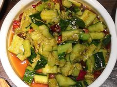 脆爽拍黄瓜-涌上外婆桥(慈溪店)