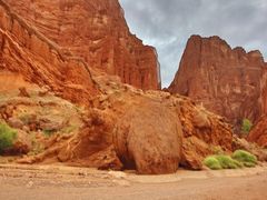 -天山神秘大峡谷