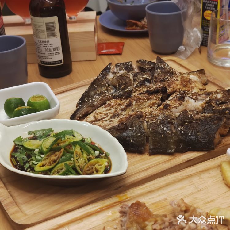 烤鱼+精酿 今晚不想睡[吐]