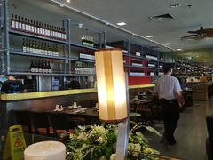 -大头虾越式风味餐厅(光明广场店)