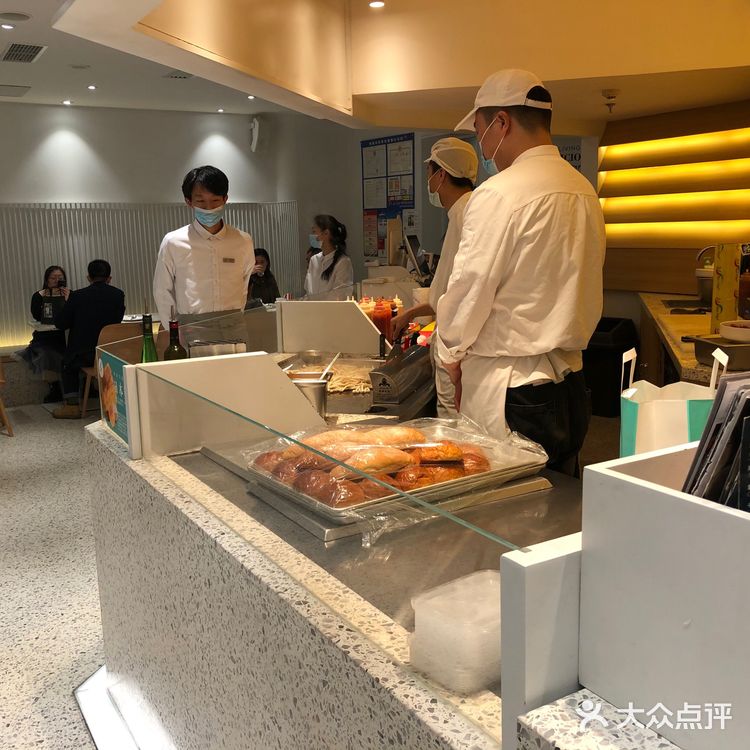 每次过来的时候都会买一两样