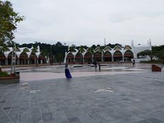 -巨鹰广场