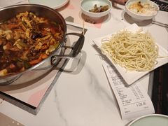 -黄记煌三汁焖锅(新佳丽江汉路店)