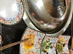 -粘豆包铁锅炖二部(温泉街店)