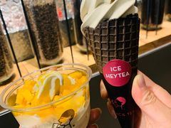 芒芒冰淇凌-喜茶(上海兴业太古汇店)