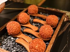 咸蛋黄荔枝虾球-季季山·云南野生菌火锅(上海首店)
