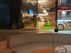 -涨巢·潮玩水疗局