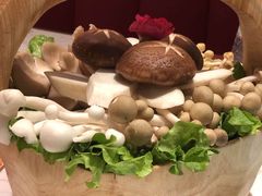 鲜杂菇拼盘-捞神煲汤火锅(湖滨商业街店)