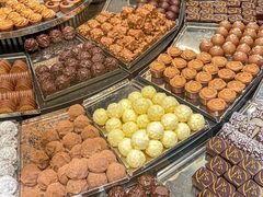 -Laderach 莱德拉(上海环贸iapm店)