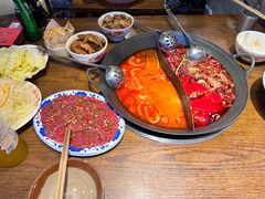 -萍姐火锅·公路夜市(武汉首店)