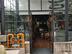 门面-桉树林A coffee 森林餐厅(三圣乡店)