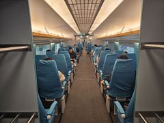 -龙阳路磁悬浮列车总站-停车场