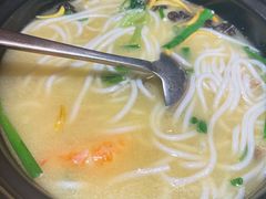 云南过桥米线-云海肴·汽锅鸡·云南菜(高德置地店)