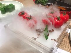 番茄脆菇沙拉-小大董·烤鸭(凤凰汇店)