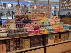 -猫的天空之城概念书店(印象城购物中心店)