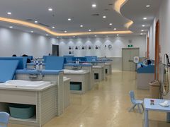 -蓝旗亲子游泳(范湖万达广场店)
