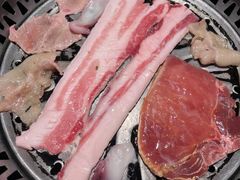 -梨花自助烤肉(西三旗万象汇黑金店)