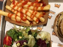 -HUZI虎滋精酿餐吧(京西大悦城店)