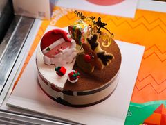 圣诞老人和麋鹿蛋糕-巴黎贝甜(大宁国际商业广场店)