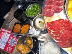 -哈哈碳都·牛肋条无限自助烤肉(台江万达店)