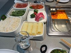 -海底捞火锅(杭州滨江九宜城店)