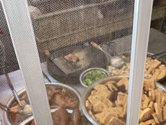 -松树干拌面店