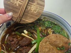 -镇南锅盖面馆(解放路店)