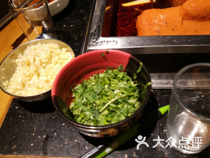 廖老四鲜鹅肠火锅(玉林店)香菜图片 