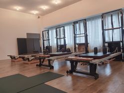 -无界瑜伽普拉提