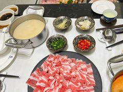 -红鼎豆捞·非遗鲍皇汤火锅(宝丰路店)