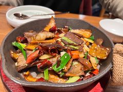 杏鲍菇炒牛肉-云海肴·汽锅鸡·云南代表菜(天山百盛优客店)