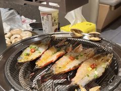 -围炉肉舍•炭烤活鳗•丹东海鲜烤肉(步行街店)