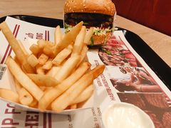 -The Habit Burger Grill 哈比特汉堡(复兴soho店)
