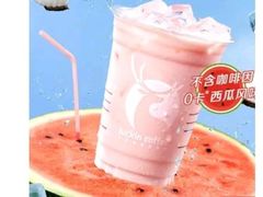 抓马西瓜小铁-瑞幸咖啡(118广场店)