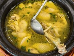-品鲜村农家菜·阳澄湖大闸蟹(总店)