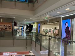 -上海来福士广场