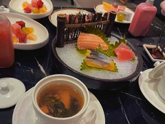 -小天鹅戴斯酒店鲸鲨百汇创作料理