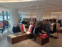 -URBAN REVIVO(上海中庚漫游城店)