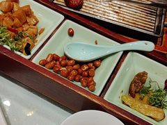 -海派美食·家宴海鲜青岛菜·石锅鲽鱼头(东方城店)