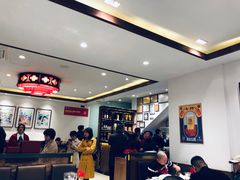 大堂-胡大饭馆 24h(簋街总店)