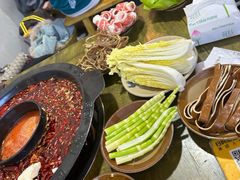 -黄潇洒老火锅(九眼桥宏济巷店)