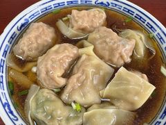 半菜半肉-古徽州馄饨店(宝安路店)