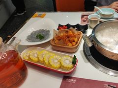 -洪氏嗨捞·猪肚鸡火锅(阳光天地店)