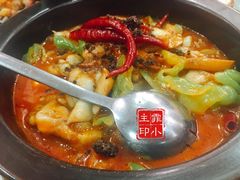 黑松茸牛肝菌焖牛蛙-云海肴·汽锅鸡·云南菜(天山百盛优客店)