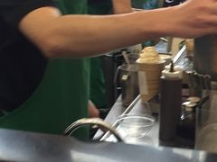 -星巴克(香港国际机场44号闸店)