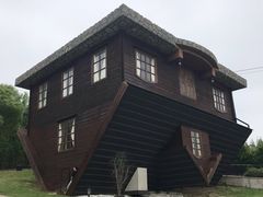 -金山农民画村-枫泾波兰倒置屋
